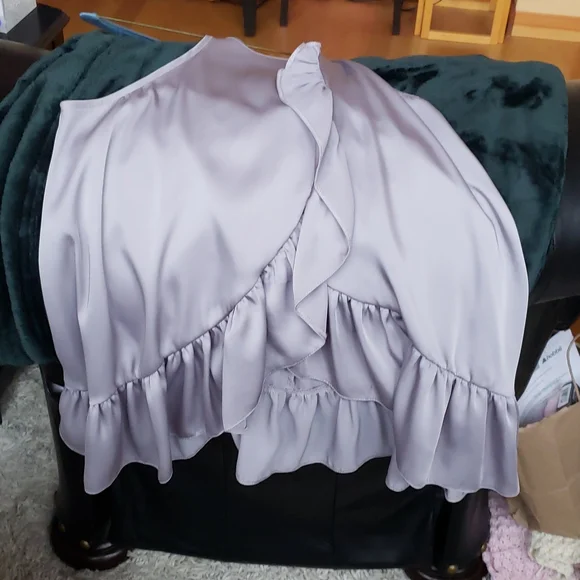 ASOS brand silvery lilac satiny halter ruffle blouse size 8 - Picture 7 of 14
